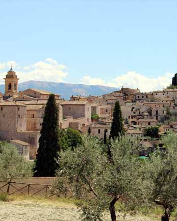June 11 - The floral display of Spello and Rasiglia the little Venice 